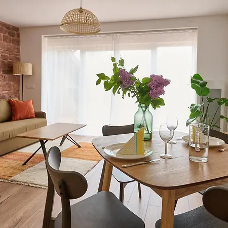 Appartamento Le Noyer - Appt Avec Terrasse Et Jardin Partage Puberg Esterno foto